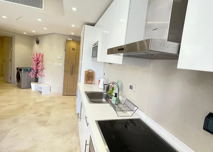 Mangroovy 1-bedroom Sleeps 4-persons, M8-4c-14 شقة *