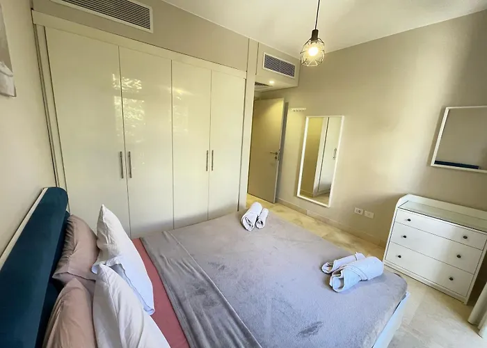 Mangroovy 1-bedroom Sleeps 4-persons, M8-4c-14 شقة الجونة